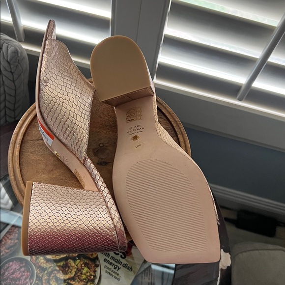🛑 1 hour sale. Stuart Weitzman, 10B, Rose Gold Textured Women's Mule Heels - Picture 10 of 10